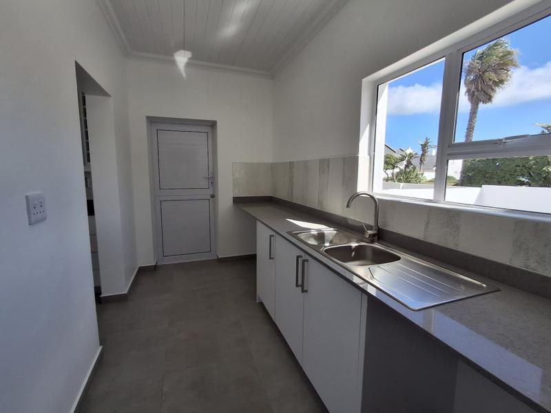 3 Bedroom Property for Sale in Golden Mile Western Cape